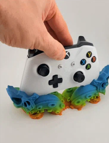 Soporte para mando de Xbox con diseño de calavera y tentáculo